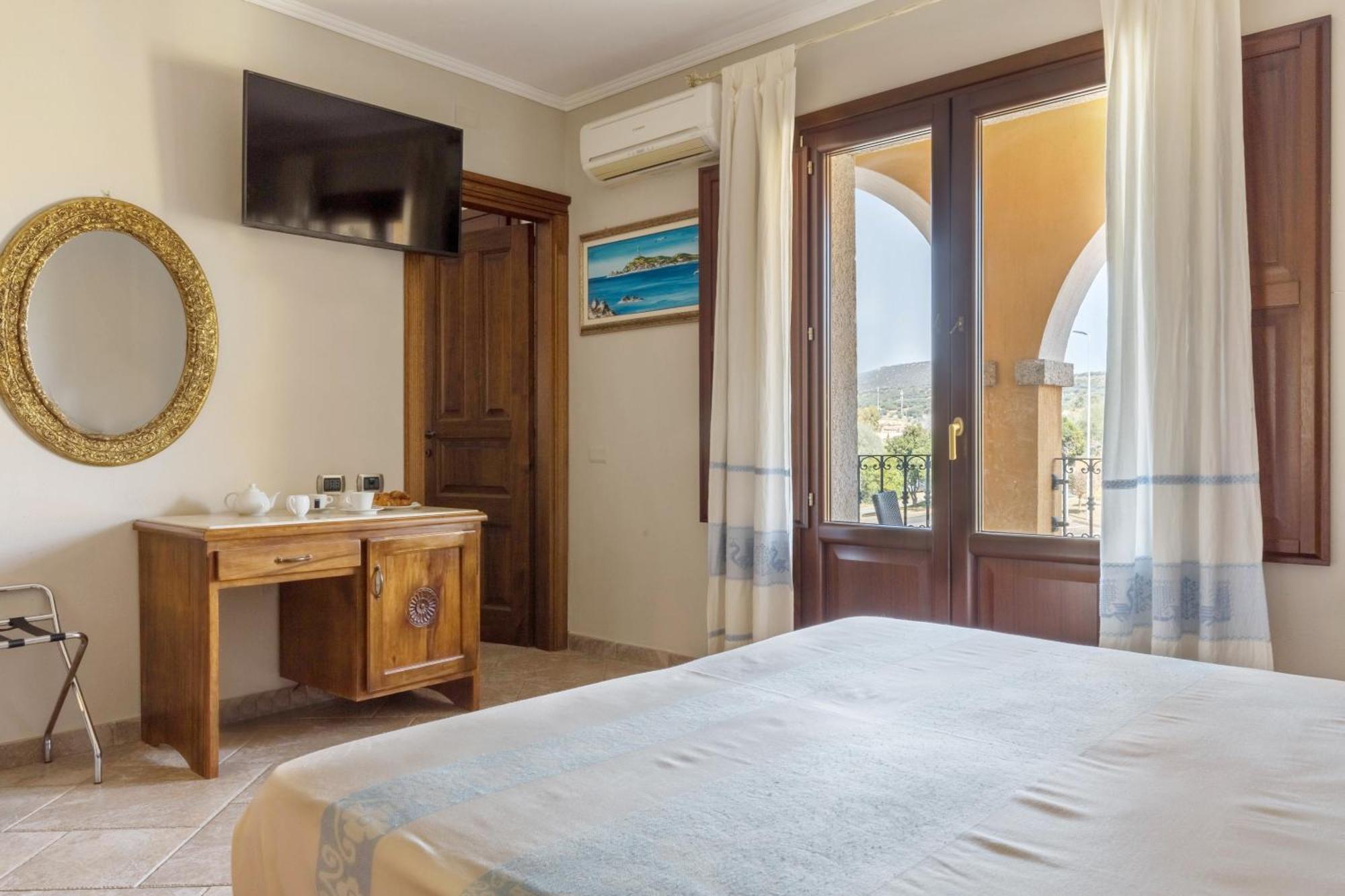 Hotel Sa Suergia Villasimius Exterior foto