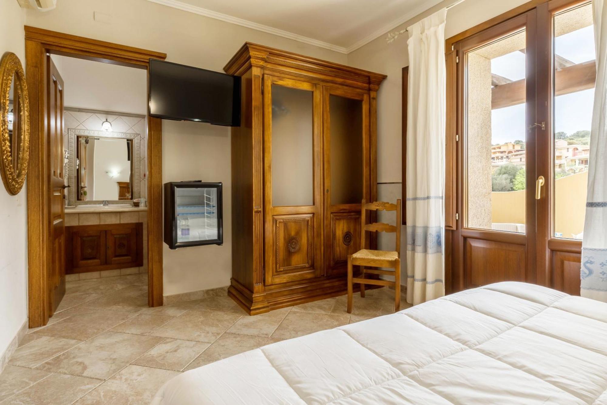 Hotel Sa Suergia Villasimius Exterior foto