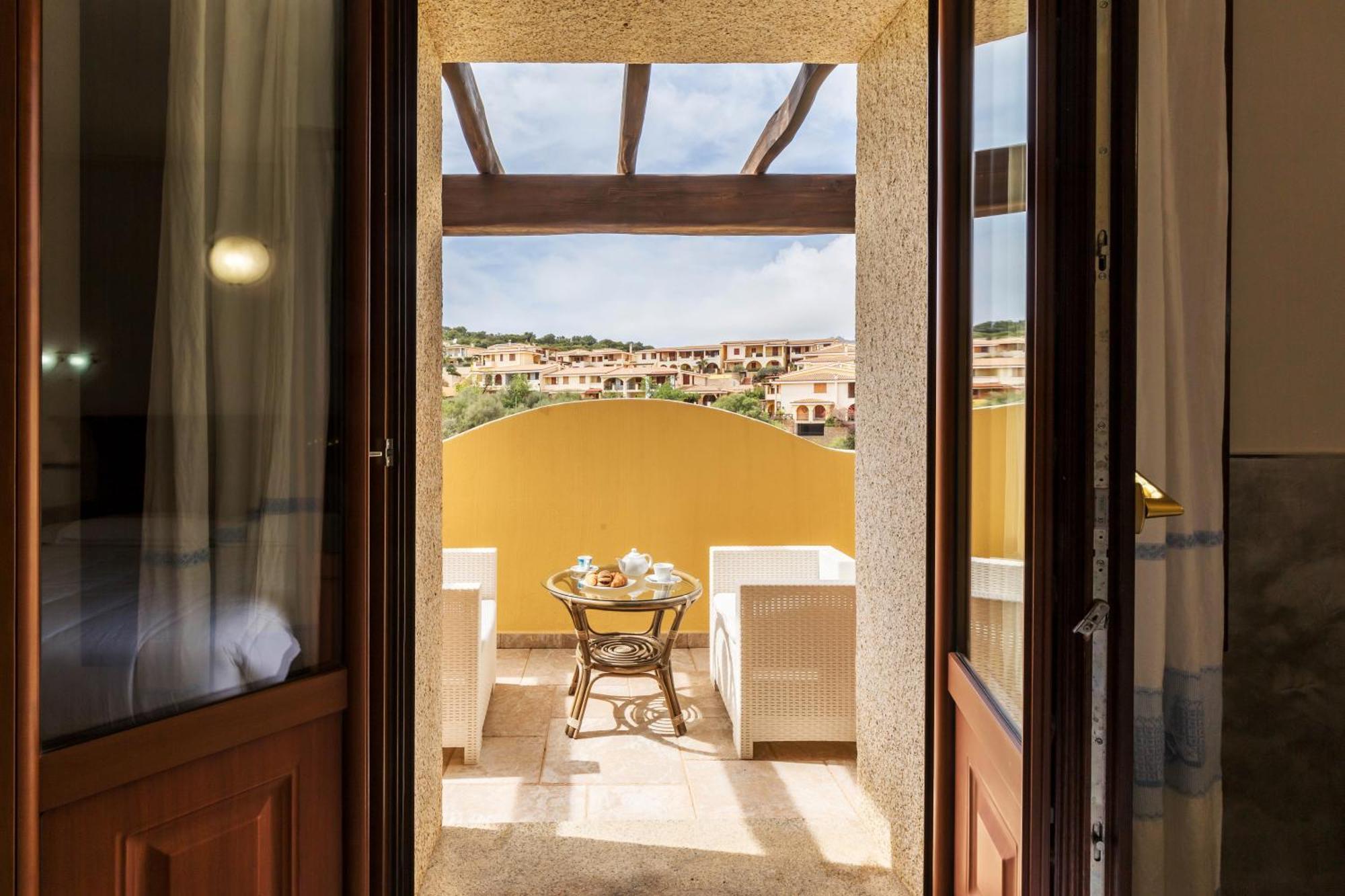 Hotel Sa Suergia Villasimius Exterior foto