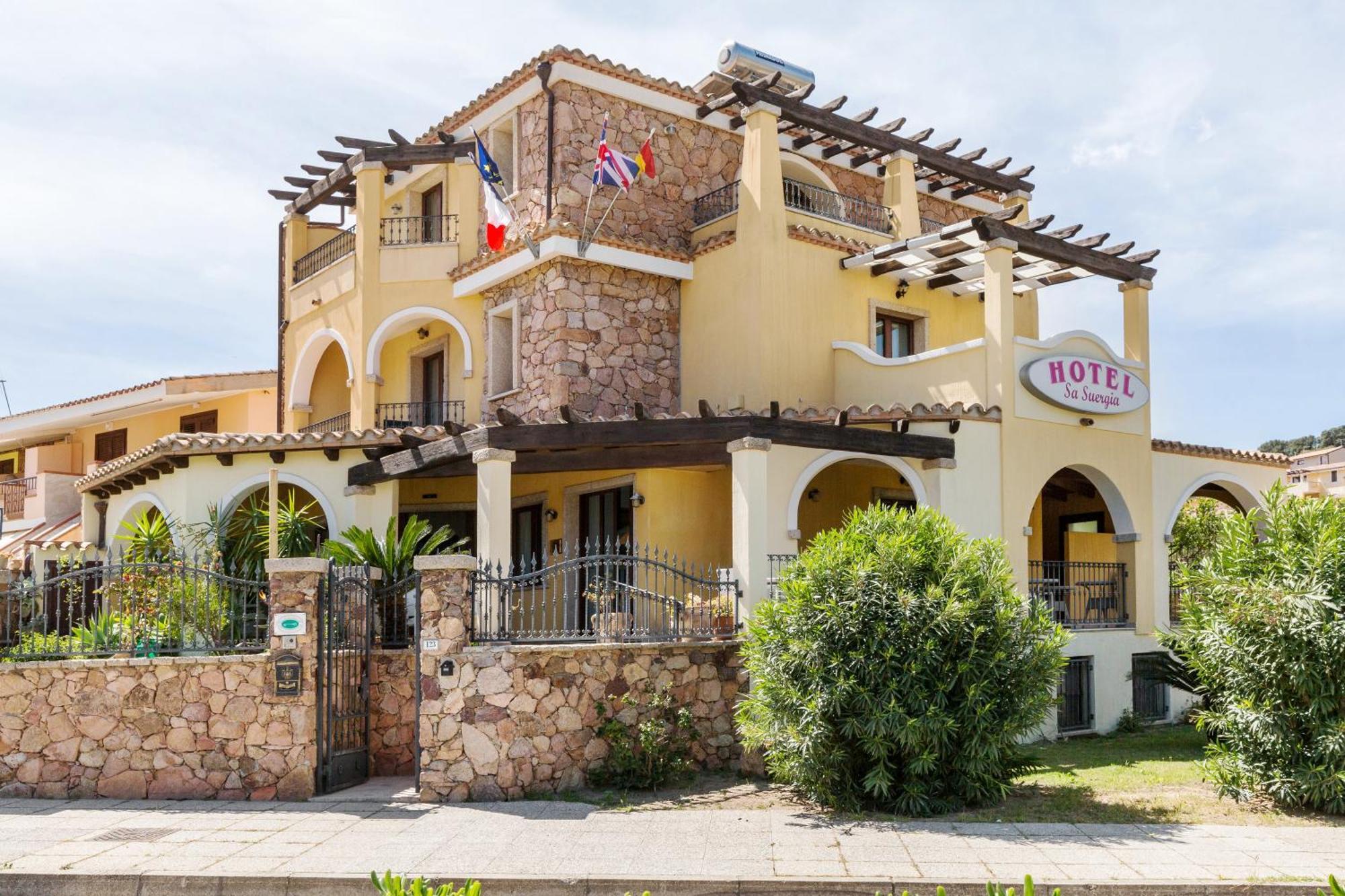 Hotel Sa Suergia Villasimius Exterior foto