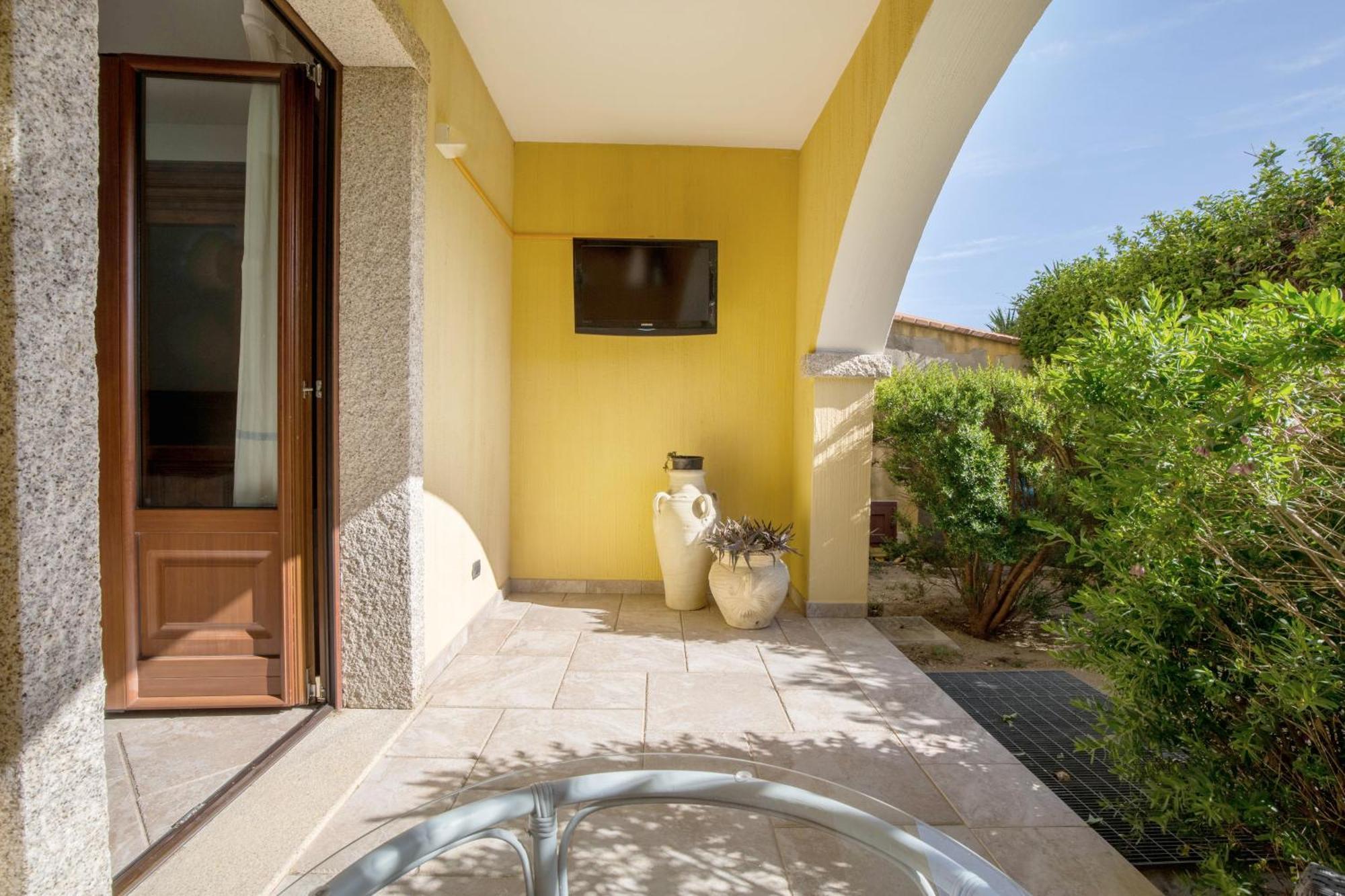 Hotel Sa Suergia Villasimius Exterior foto